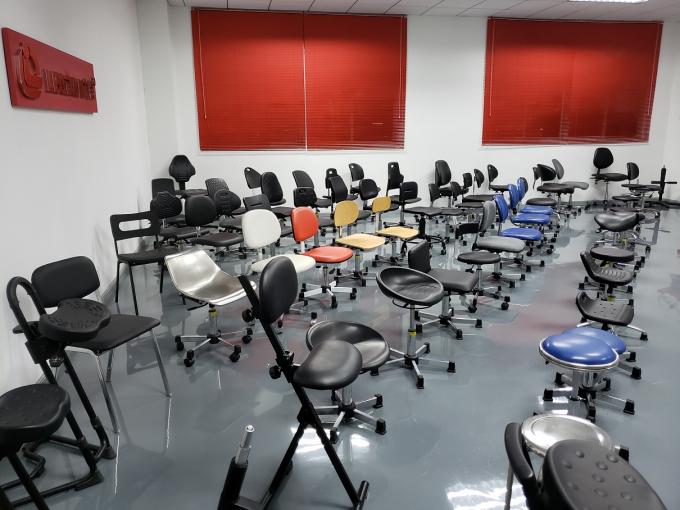Anti Static And Durable Ergonomic ESD Chairs Used For QC and Production Facilities
